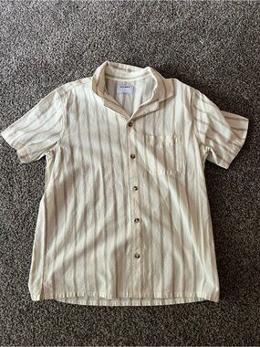 Old Navy Men's Cream & Tan Striped Short-Sleeve Button-Up Shirt